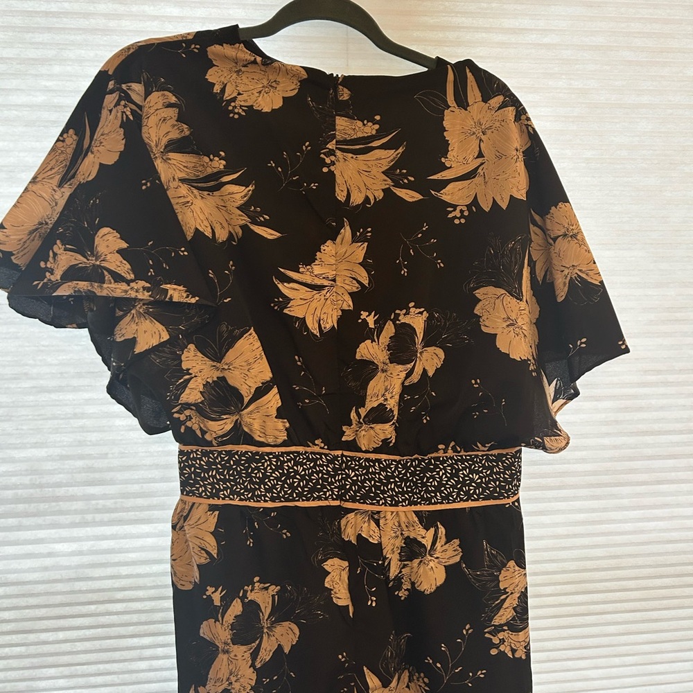 Romper - Picture 3 of 4